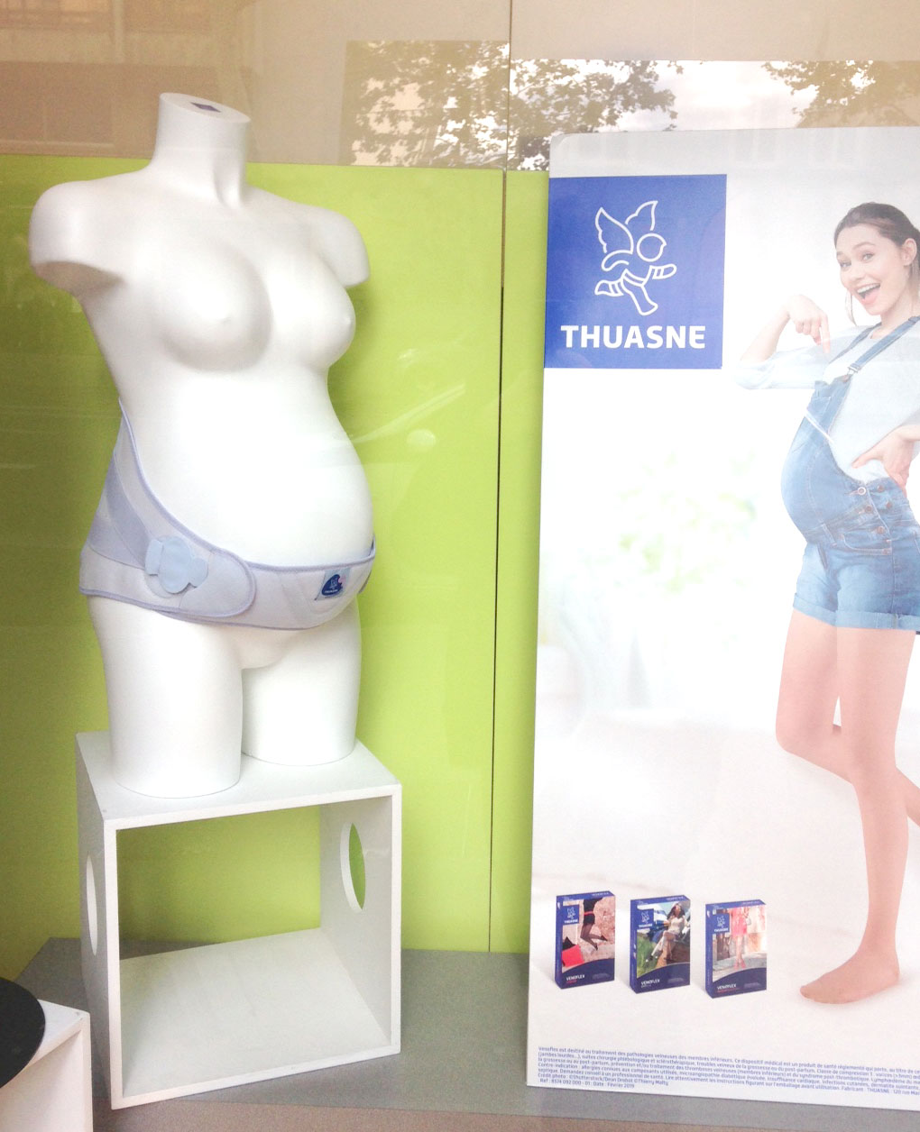 thuasne mannequin vitrine