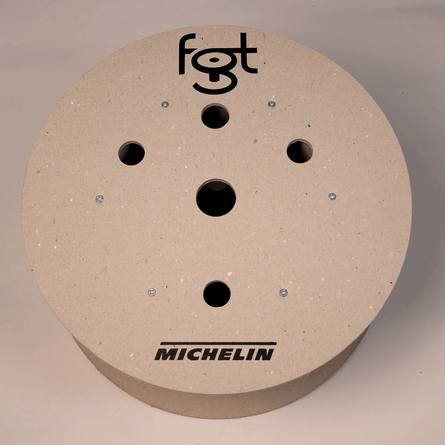 cylindre pochoir fgt michelin logotype